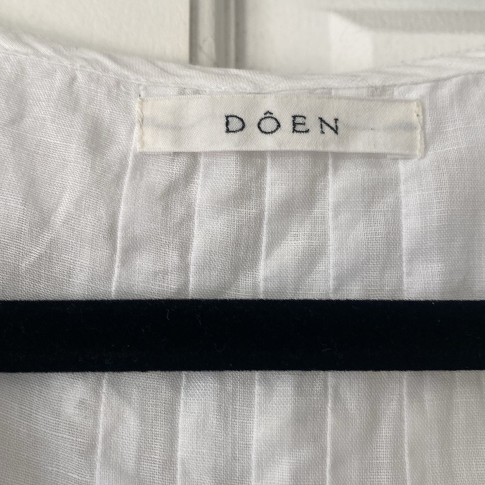 DOEN sleeveless linen ramie with detail - Picture 2 of 3